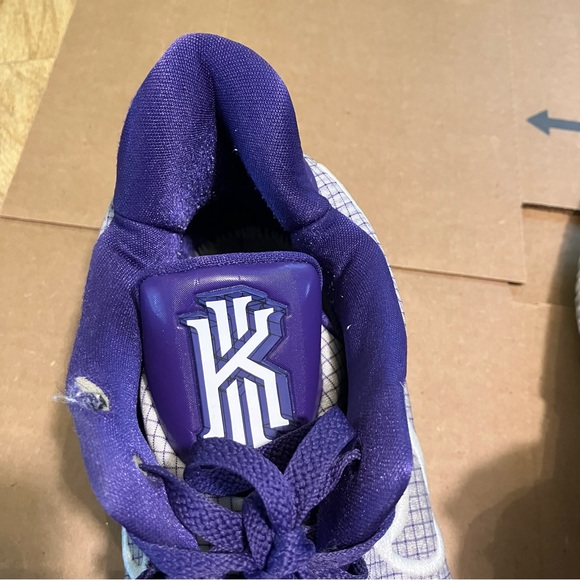 Nike Kyrie Low 4 TB Promo Field Purple/White DM5041-500 Men’s Size 15 No Insole - Picture 4 of 9
